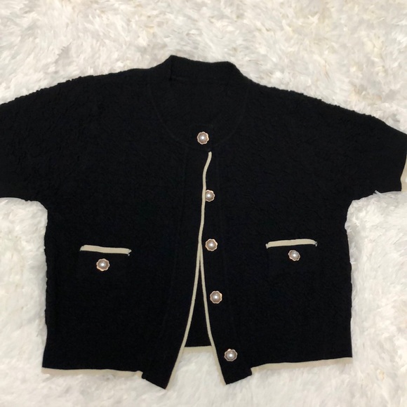 Knit mix contrast trim button front cardigan - Picture 4 of 10